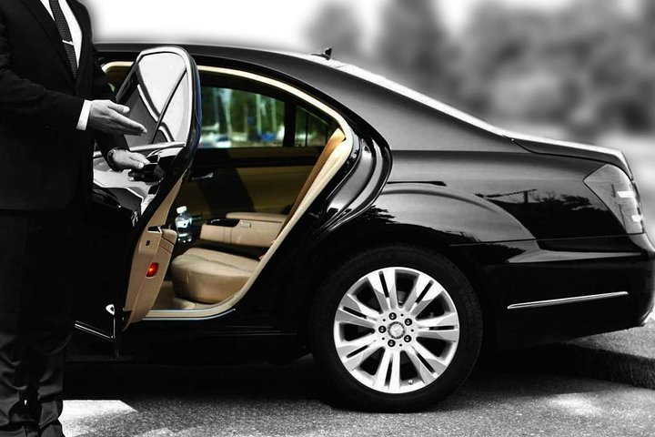 Transfer with English speaking driver. 